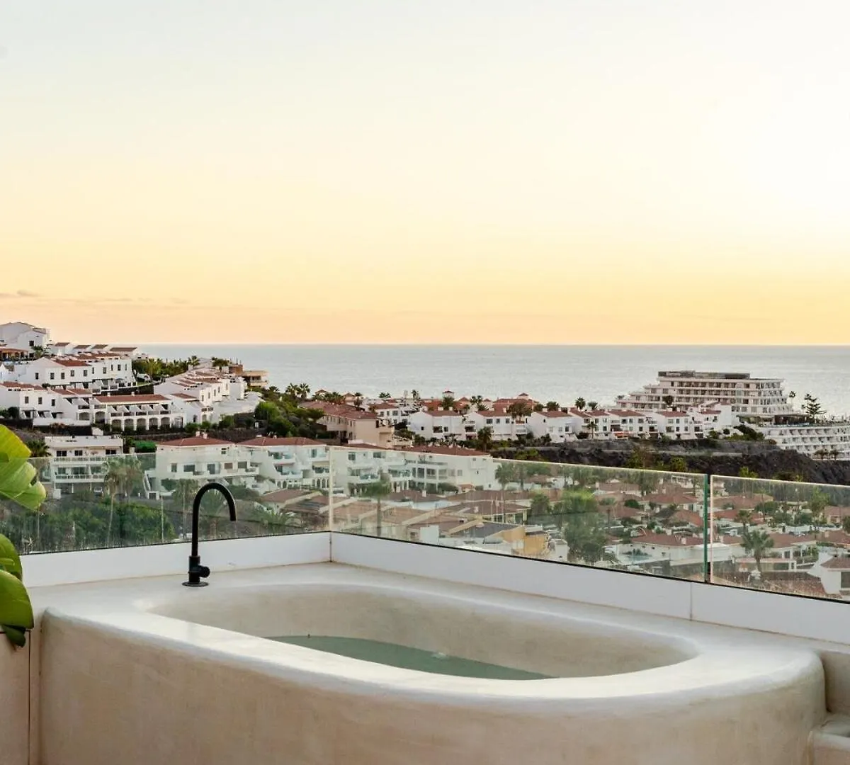 The Giants Residence Santiago del Teide
